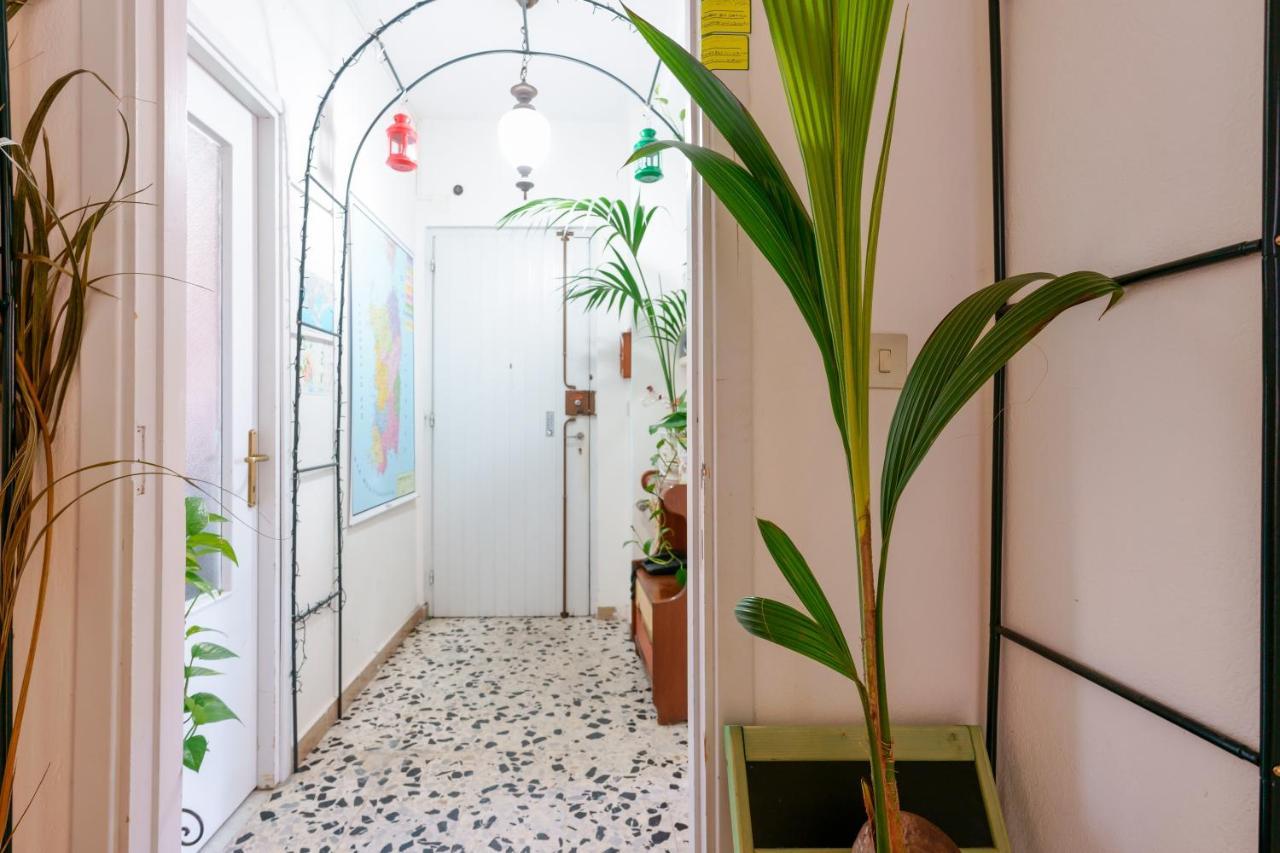 B&B Pothos: Cozy Stay with Modern Amenities Cagliari Exterior photo